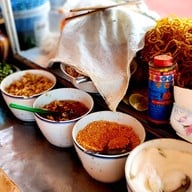 บะหมี่ลิ้นชัก กาแฟเจ้เล็ก