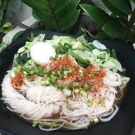 ยำ สมใจ