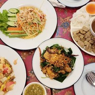 เมนูของร้าน ยวน Thai-esarn Vietnamese