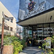 หน้าร้าน Black Monster Cafe' Hua-hin Hua-Hin