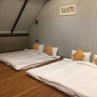 โรงแรมเยลโล่พิลโล