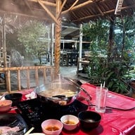 บ้านปลาจุ่ม