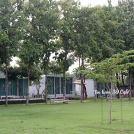 บรรยากาศ สามสิบ ไดร์ฟวิ่งเรนจ์ คาเฟ่&รีสอร์ท -