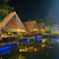 สวนอาหารบ่อปลาวี.เอส. ฟิชซิ่งปาร์ค