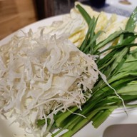 มานี มี หม้อ เดอะ มาร์เก็ต วิลเลจ