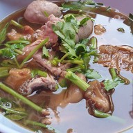 เมนูของร้าน เนื้อตุ๋นนางเลิ้ง ซอยนครสวรรค์ 2