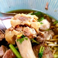 ก๋วยเตี๋ยวเนื้อโคราช