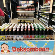 Deksomboon Shop เยาวราช
