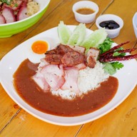 หมูแดงหมูกรอบ นายแมน ตลาดมารวยหทัยราษฎร์ 54