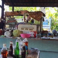 ผัดไทยวัดท้องคุ้ง