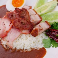 หมูแดงหมูกรอบ นายแมน ตลาดมารวยหทัยราษฎร์ 54
