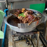ก๋วยเตี๋ยวเป็ดตุ๋น ไพศาลโภชนา