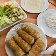 เมนูของร้าน แดงแหนมเนือง ในเมือง