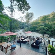 River rock cafe hill Sine 2020