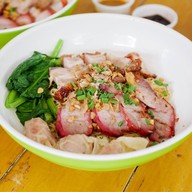 หมูแดงหมูกรอบ นายแมน ตลาดมารวยหทัยราษฎร์ 54