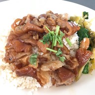 ข้าวหมูแดงนายเคี้ยงคันคลอง หัวหิน