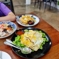ขนมจีนบ้านคุณย่า หาดใหญ่