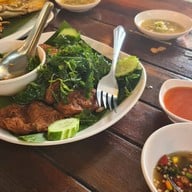 ร่มไม้ชายคลอง