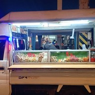 ลูกชิ้นทอด น้ำจิ้มกระแทกปาก