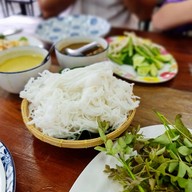 ขนมจีนบ้านคุณย่า หาดใหญ่