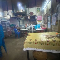 ร้านข้าวต้ม(แถวโคล่าเก่า)