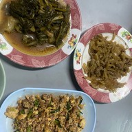 ร้านข้าวต้ม(แถวโคล่าเก่า)