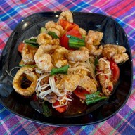 บ้านไร่ แจ่วฮ้อน พานทอง