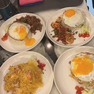 CATNIP HOUSE CAT CAFE เกษตรฯ-รัชโยธิน (พหลโยธิน 37/1)