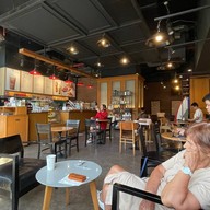 True Coffee เอท ทองหล่อ