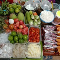 ร้านตำ ยำ บ้านบ้าน ( ตลาดสดโพธิ์พระยา )