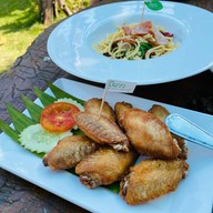 เมนูของร้าน Me Waew Cafe And Bistro