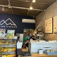 Living A Dream   กาแฟอ่างแก้ว