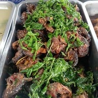 เฮียอู้ดข้าวขาหมูข้าวมันไก่