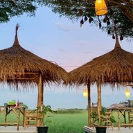 สวนอาหารชายทุ่ง 1
