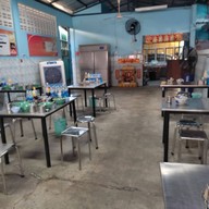 บรรยากาศ รสหนึ่ง - ถนนรอบเวียง