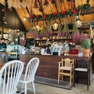 RAVI RIVA CAFE