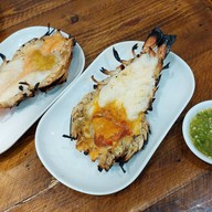 เมนูของร้าน กมล ข้าวผัดปู ผัดไท หมี่กระเฉด ข้าวผัดมันกุ้ง กุ้งเผา  อร่อย สะอาด กะเพรา กระเพรา ข้าวมันไก่ น้ำปั่น ปั้ม ปตท. บางนา-ตราด กม.34