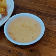 เมนูของร้าน กมล ข้าวผัดปู ผัดไท หมี่กระเฉด ข้าวผัดมันกุ้ง กุ้งเผา  อร่อย สะอาด กะเพรา กระเพรา ข้าวมันไก่ น้ำปั่น ปั้ม ปตท. บางนา-ตราด กม.34