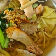 ข้าวขาหมูอู้ฟู่ ถนนเชียงราย 2