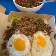 เจ้ไก่ผัดระเบิด