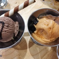 ปลาวาฬใจดี สุกี้&ชาบู ซอยมัยลาภ