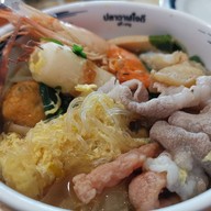 ปลาวาฬใจดี สุกี้&ชาบู ซอยมัยลาภ