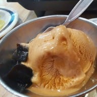 ปลาวาฬใจดี สุกี้&ชาบู ซอยมัยลาภ