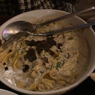 Cantina Wine Bar & Italian Kitchen อารีย์