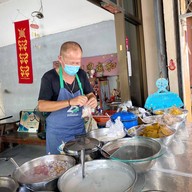 ขนมหวานแม่ฉิม (ตลาดยาว)
