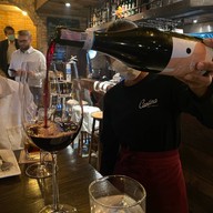 Cantina Wine Bar & Italian Kitchen อารีย์