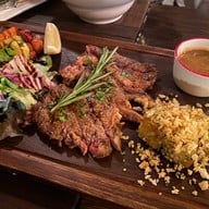 Cantina Wine Bar & Italian Kitchen อารีย์