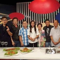 ลิ้มเจริญพาณิชย์หมูทุบหมูแผ่นหอยจ้อปูสลกบาตร