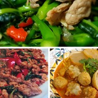ตามสั่ง-ไข่ข้น-กระเพราพริกแห้ง คลองถนน by momtoey 91