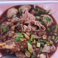 ก๋วยเตี๋ยวเรือเจ๊ต้อย ประชานิเวศน์ 3